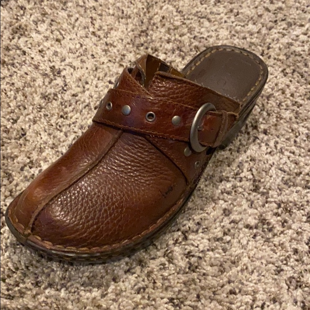 BOC Size 7 Brown Slide-on Clogs